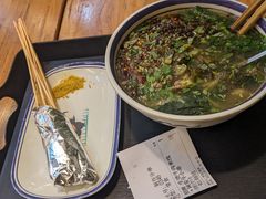 -云阿蛮云南生烫牛肉米线(奉贤路店)