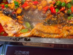 -江边城外烤全鱼(世茂广场店)