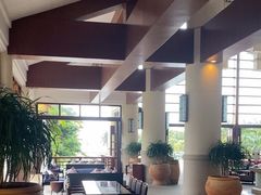 -亚龙湾喜来登·美景台大堂吧