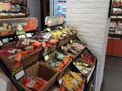 零售区-来伊份(香积寺路店)