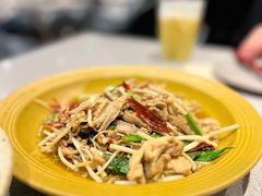 普洱小炒乌鸡肉-半山腰·云南菜(侨福芳草地店)