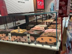 -Laderach 莱德拉(上海环贸iapm店)