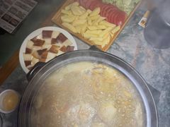 -宣威山野人家·云南菜·菌火锅(金碧店)