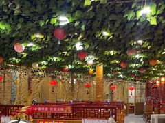 -袁小二大东北铁锅炖(吉祥村总部)