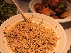 -肥肥虾庄·金牌油焖大虾(沙湖店)