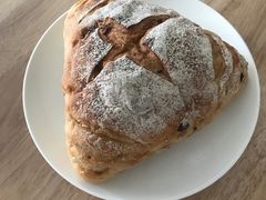 招牌三角芝士面包-Juicy Bakery(大学路店)
