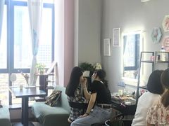 -ME觅妆·定制美妆·彩妆私教(菱角湖店)