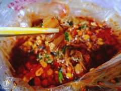 -周良天山牛杂城(天山路总店)