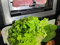 -臻牛烤肉