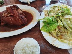 -巷子深菜馆·津门肘子(滨海店)