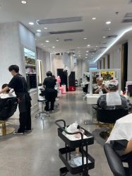 -Kraemer Paris  苏豪路易士·嘉玛发廊