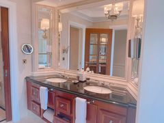 -广州富力丽思卡尔顿酒店