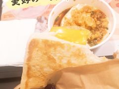 芝士鸡肉帕尼尼-肯德基(胜利店)