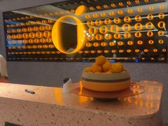 -桔子酒店(上海西藏北路地铁站店)