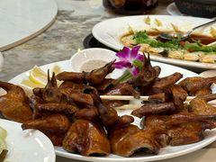 乳鸽-万山楼海鲜酒家·二十三年老字号