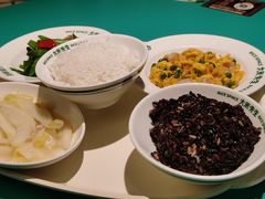 -白玉兰食品(中山公园龙之梦店)
