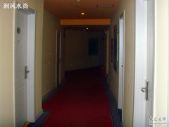 -如家酒店(上海陆家嘴东方明珠浦东大道地铁站店)