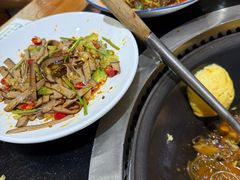 -东北农家院·铁锅炖(莘庄店)