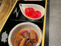 -铭牛烧肉·和牛海鲜自助(高新月牙湖店)
