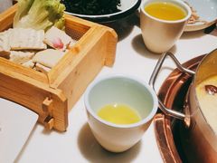 -洪氏嗨捞·猪肚鸡火锅(阳光天地店)