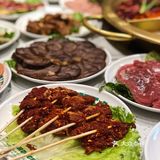 筷子兄弟都来吃的辣火锅 要不要来偶遇下[偷笑]