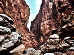 -天山神秘大峡谷