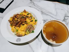 牛肉葱花滑蛋饭-深仔记茶餐厅(亚士厘道店)