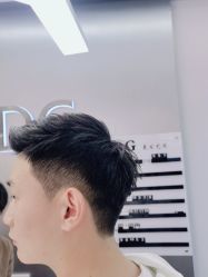 -D.G造型·烫发染发接发