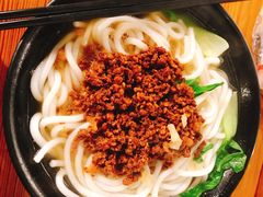 -丽虹云南过桥米线(兴工街店)