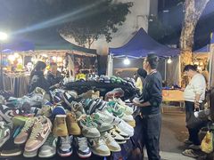-吴山路夜市