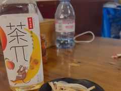 -丽虹云南过桥米线(兴工街店)