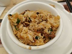 -郑猛记石岐鸽主题餐厅(长江店)