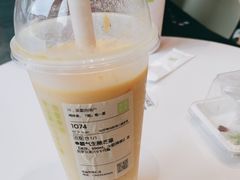 -奈雪的茶(优特汇店)
