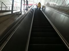 -体育场(地铁站)