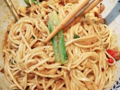 -呼啦面馆·头牌豌杂面(珠江国际B区店)