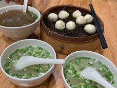 -佬钱湾仔(衣裳街店)