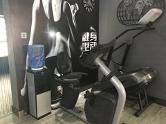 器械区-简·无界健身工作室·运动康复·体态(石厦店)