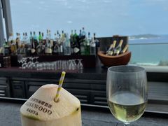 -瑰丽酒店·海吧·天际下午茶·现场DJ·天台酒吧
