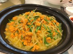 海胆土豆丝-小船渔村•大连菜•大连焖鱼(明泽街店)