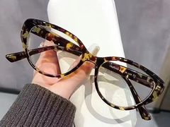 -爱视眸Eyeblling眼镜·依视路·蔡司镜片折扣店(百联南方商城购物中心)