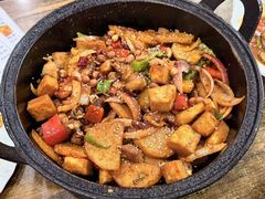 -老钟家烤羊排·敦伊阁清真餐厅胡羊焖饼