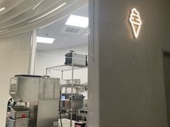 -喜茶(迪士尼小镇·平行宇宙店)