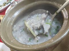 -先鲜鲫鱼粥