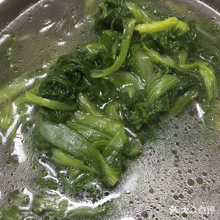 养生健康的绿色菜汤之小白菜粉丝汤