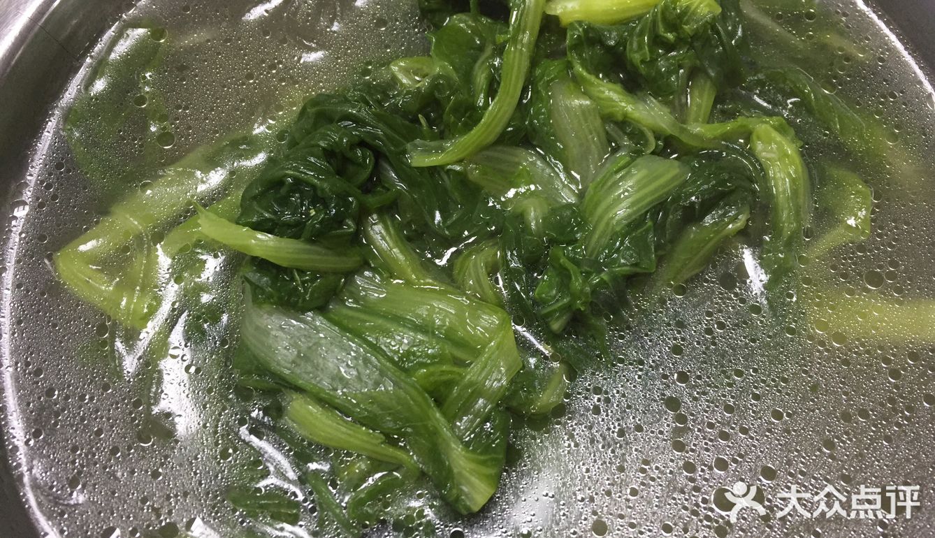 养生健康的绿色菜汤之小白菜粉丝汤