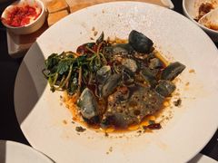 -肥肥虾庄·金牌油焖大虾(汉口城市广场店)
