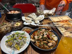 -蚝堡海鲜·威海菜·海肠捞饭·烧烤·亚洲吃蚝公司(幸福门店)
