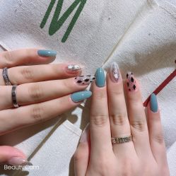 -NEW LOOK-绿麓 · 美甲美睫脱毛工作室