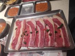 -蚂蚁洞·烤肉大营地(上海静安大悦城店)