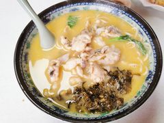 -明呈黄鱼面馆(斜土路店)